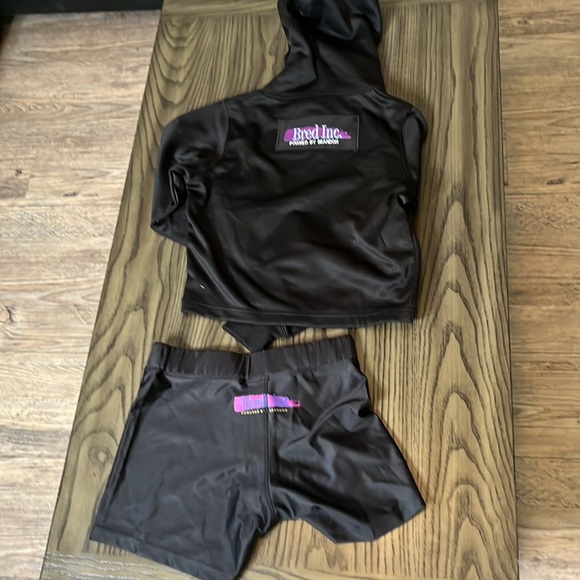 Women’s Bred Inc fiend$ jogger hoodie short set - Picture 3 of 6